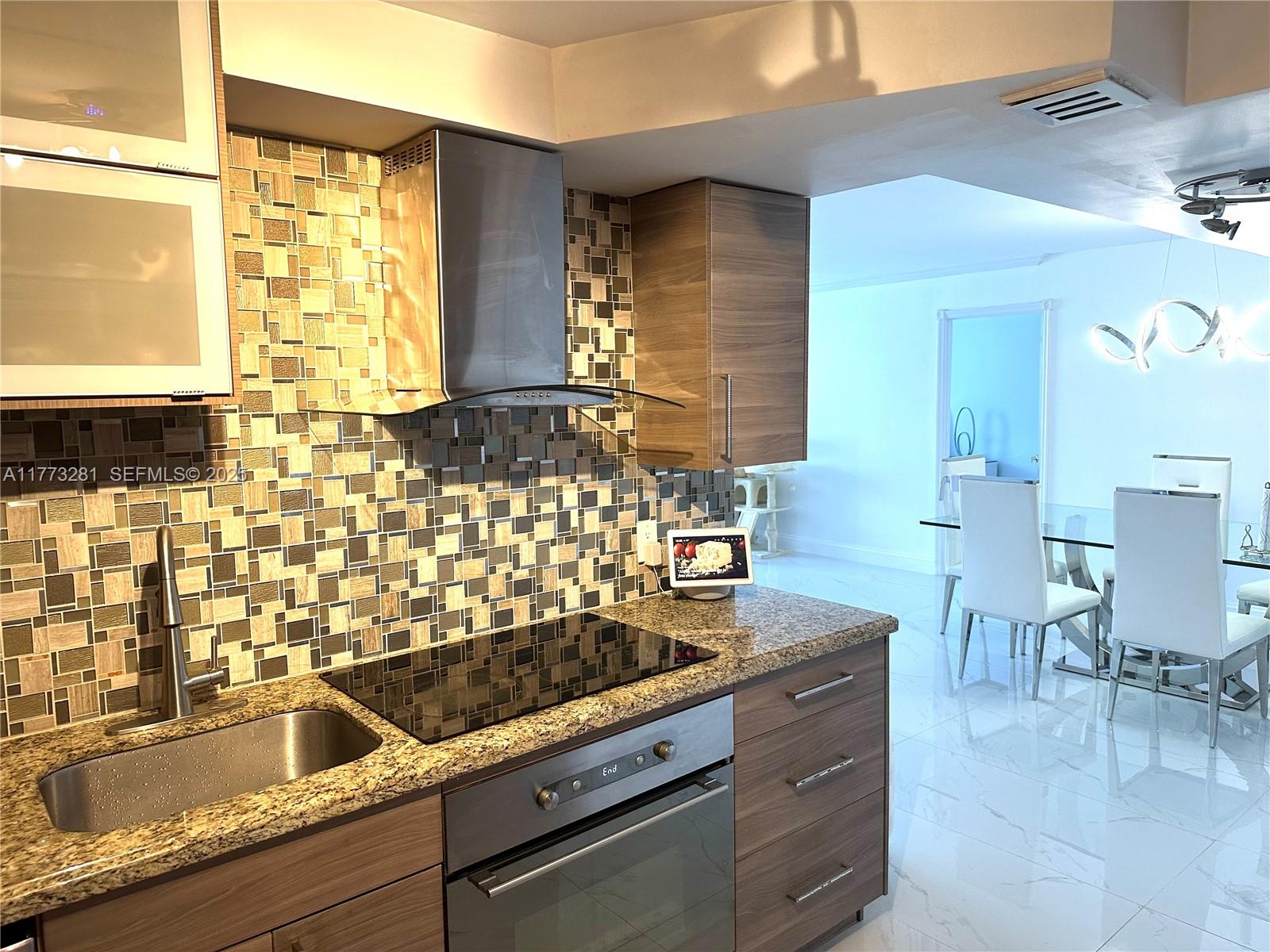 427 Golden Isles Drive 5G, Hallandale Beach, FL 33009, Hallandale Beach