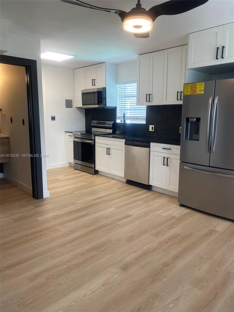 2425 NE 135th Lane, North Miami Beach, FL 33181 photo 2
