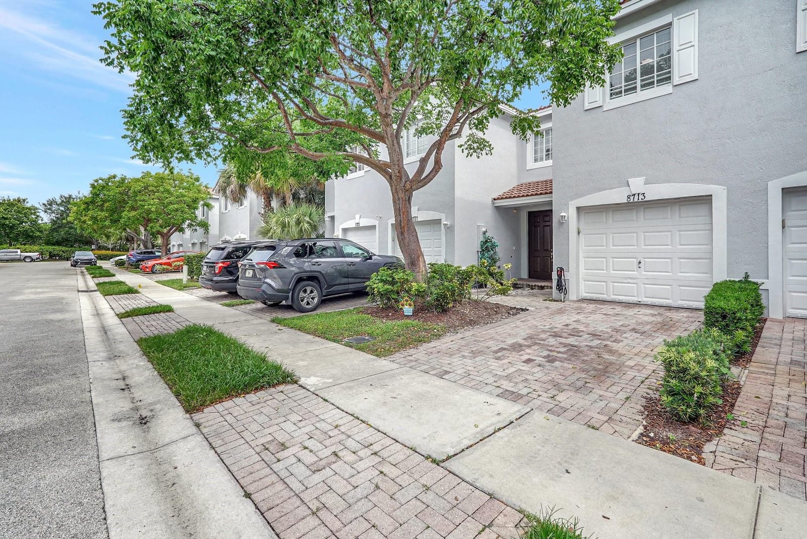 8713 Cypress Walk Court, Tamarac, FL 33321