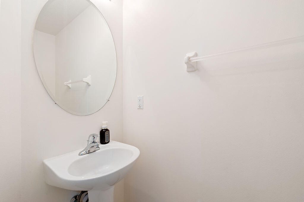 152 Village Boulevard G, Tequesta, FL 33469 photo 14