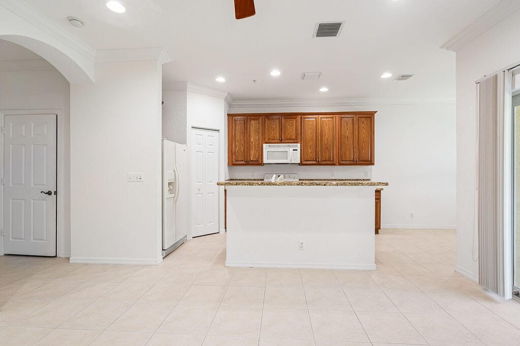 152 Village Boulevard G — photo 10