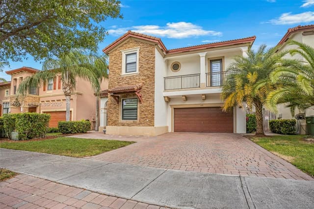 628 SE 37th Place, Homestead, FL 33033