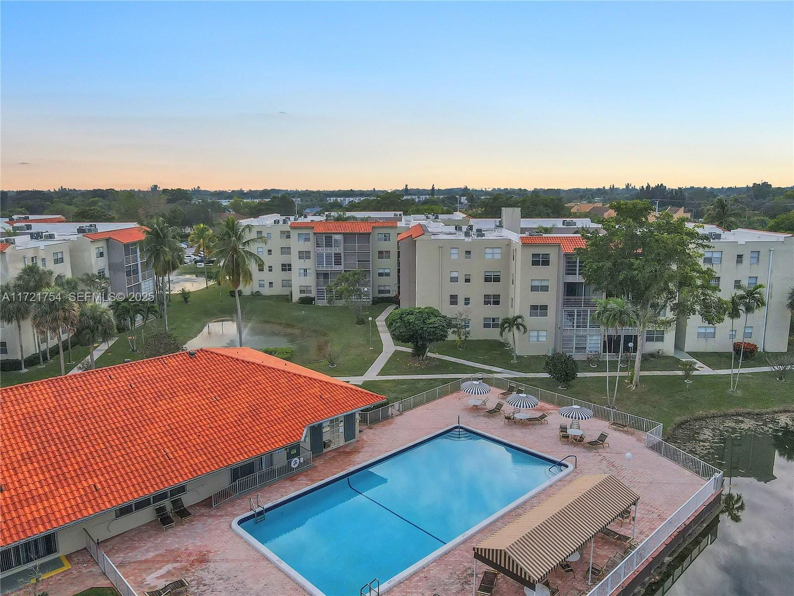 1810 SW 81st Avenue 2102, North Lauderdale, FL 33068 photo 3