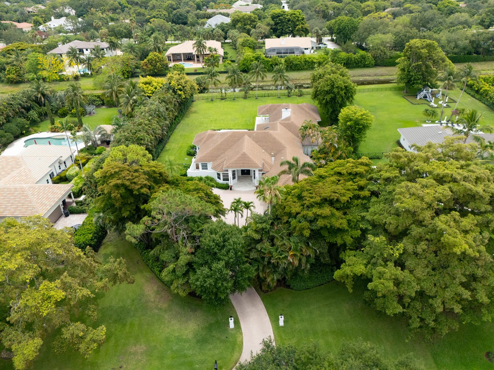 8246 Man O War Road, Palm Beach Gardens, FL 33418 photo 8