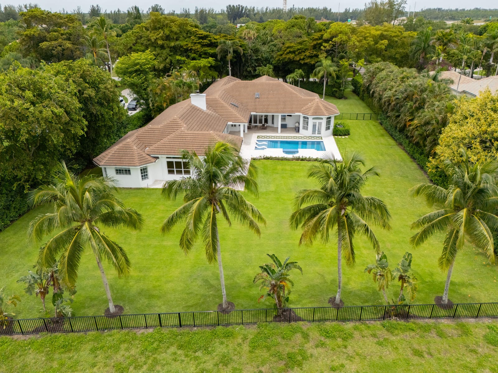 8246 Man O War Road, Palm Beach Gardens, FL 33418 photo 10