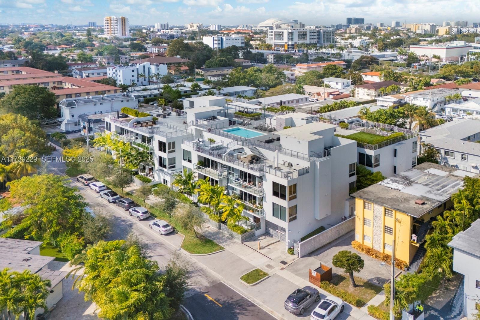 545 SW 11th Street 307, Miami, FL 33129