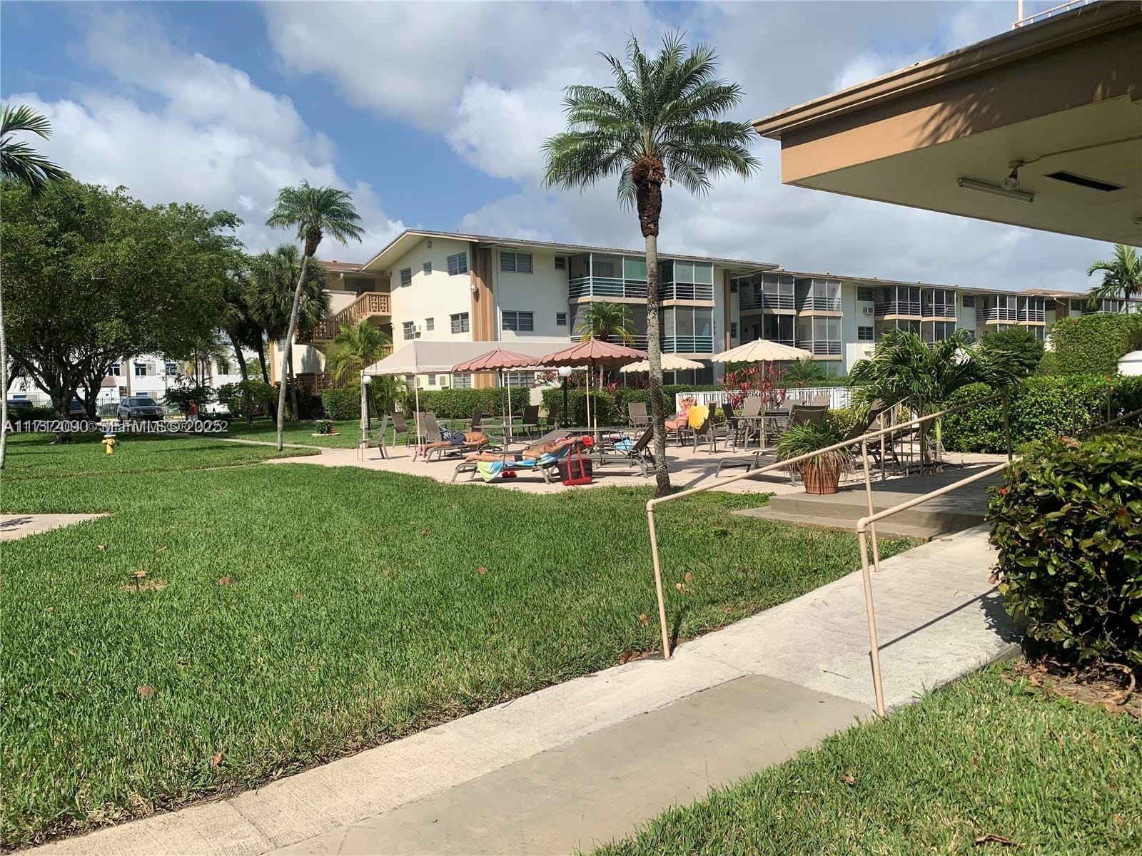1395 NE 167th Street 209, Miami, FL 33162 photo 5