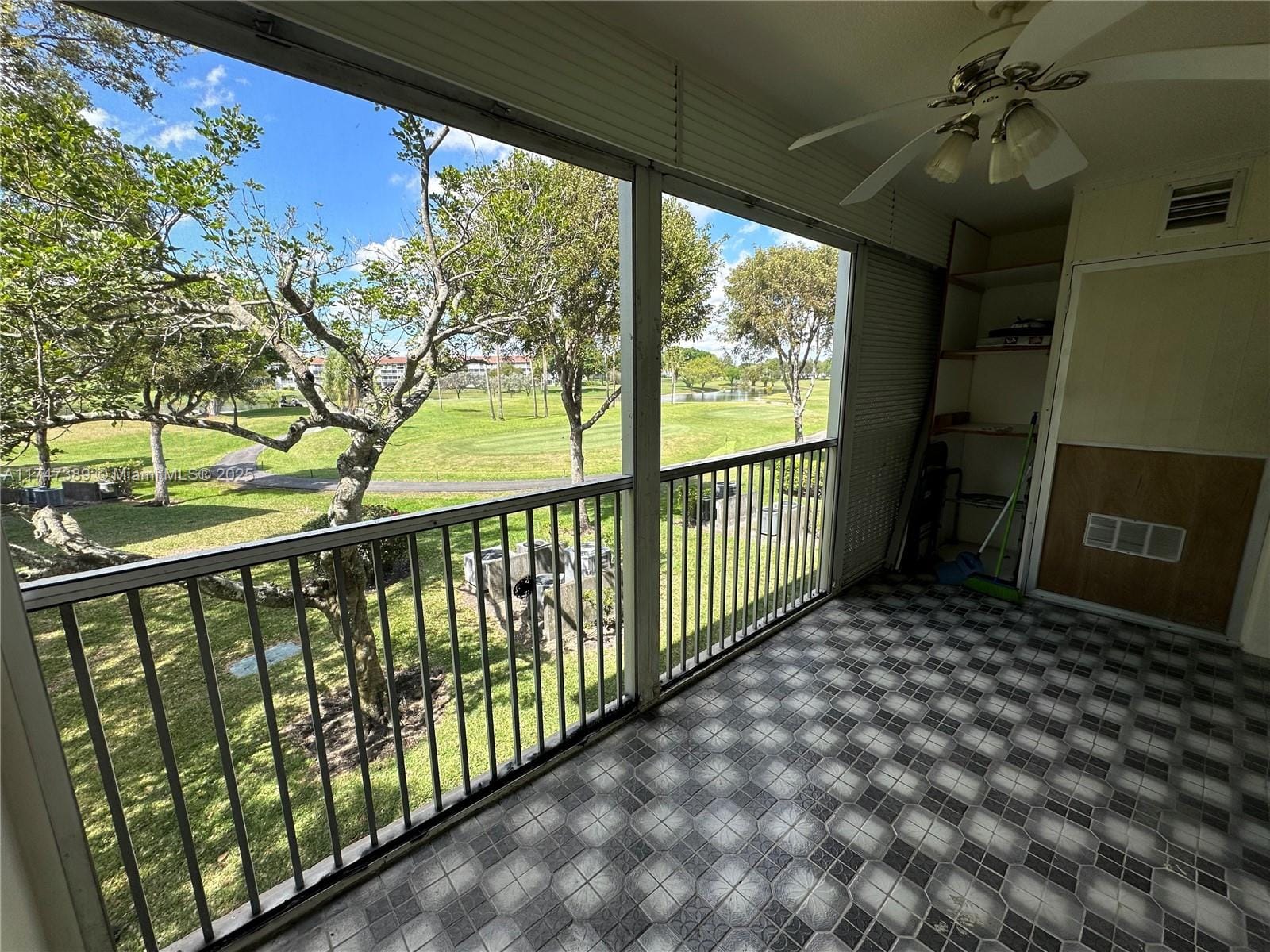 850 SW 133rd Terrace 201B, Pembroke Pines, FL 33027