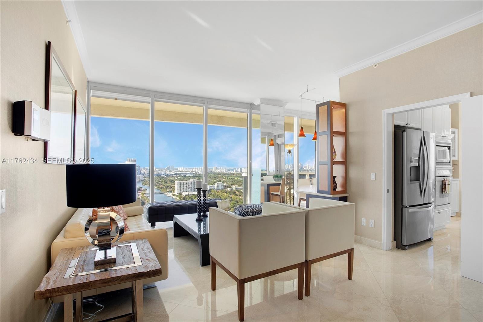4775 Collins Avenue 4005, Miami Beach, FL 33140 photo 2