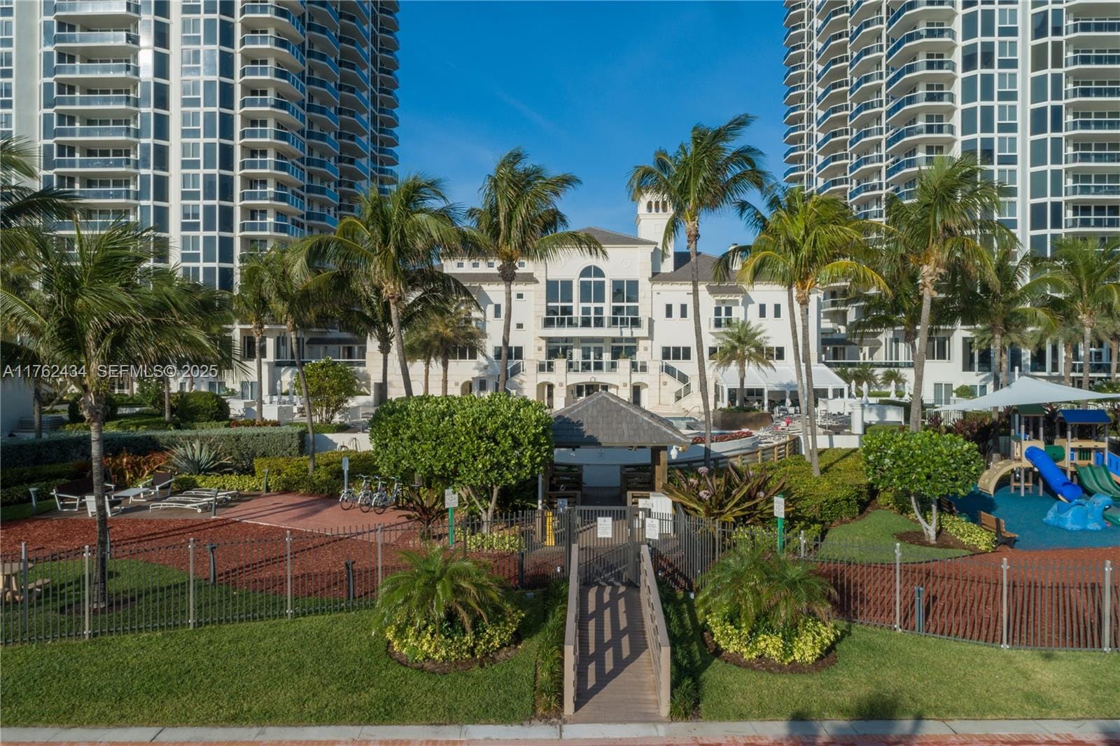 4775 Collins Avenue 4005, Miami Beach, FL 33140 photo 21