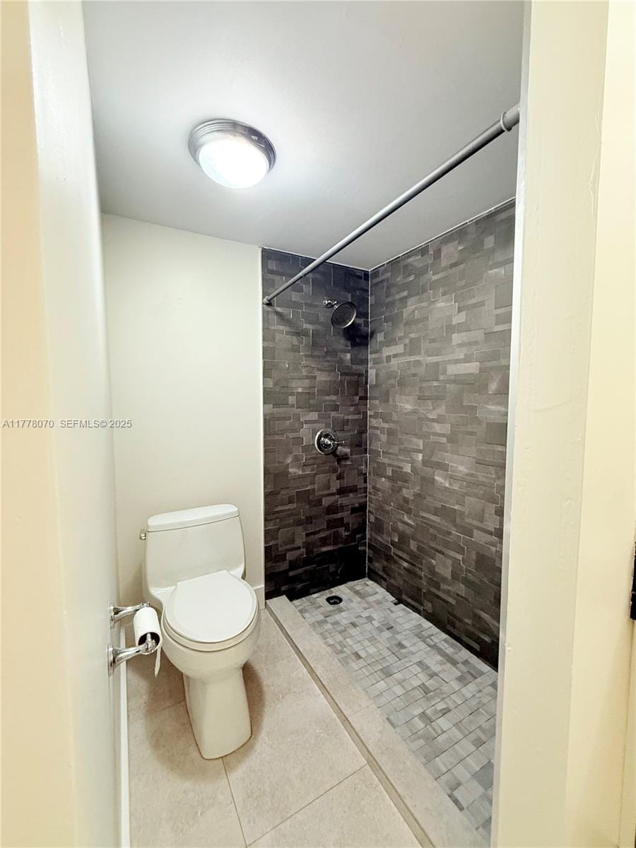 8897 Fontainebleau Boulevard 307, Miami, FL 33172 photo 22