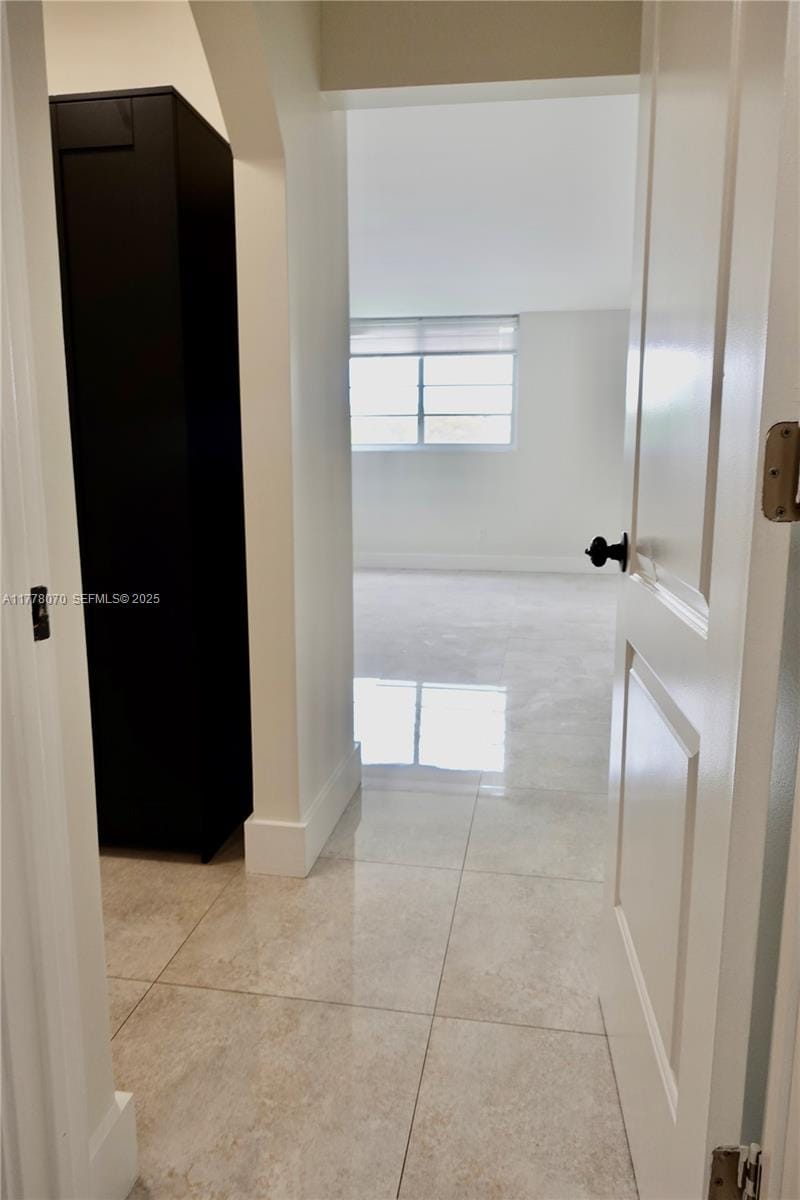 8897 Fontainebleau Boulevard 307, Miami, FL 33172 photo 28