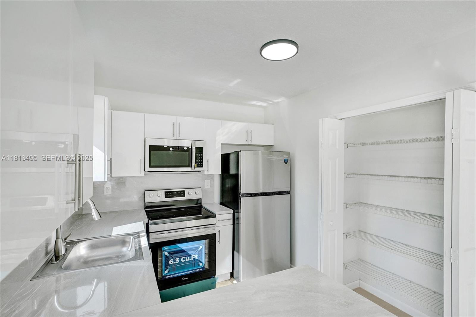 3398 NE 9th Drive 104, Homestead, FL 33033 photo 2