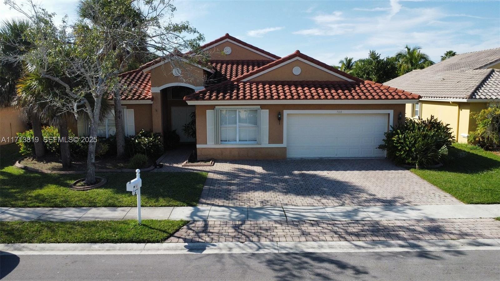 760 SW 190th Avenue, Pembroke Pines, FL 33029 photo 2