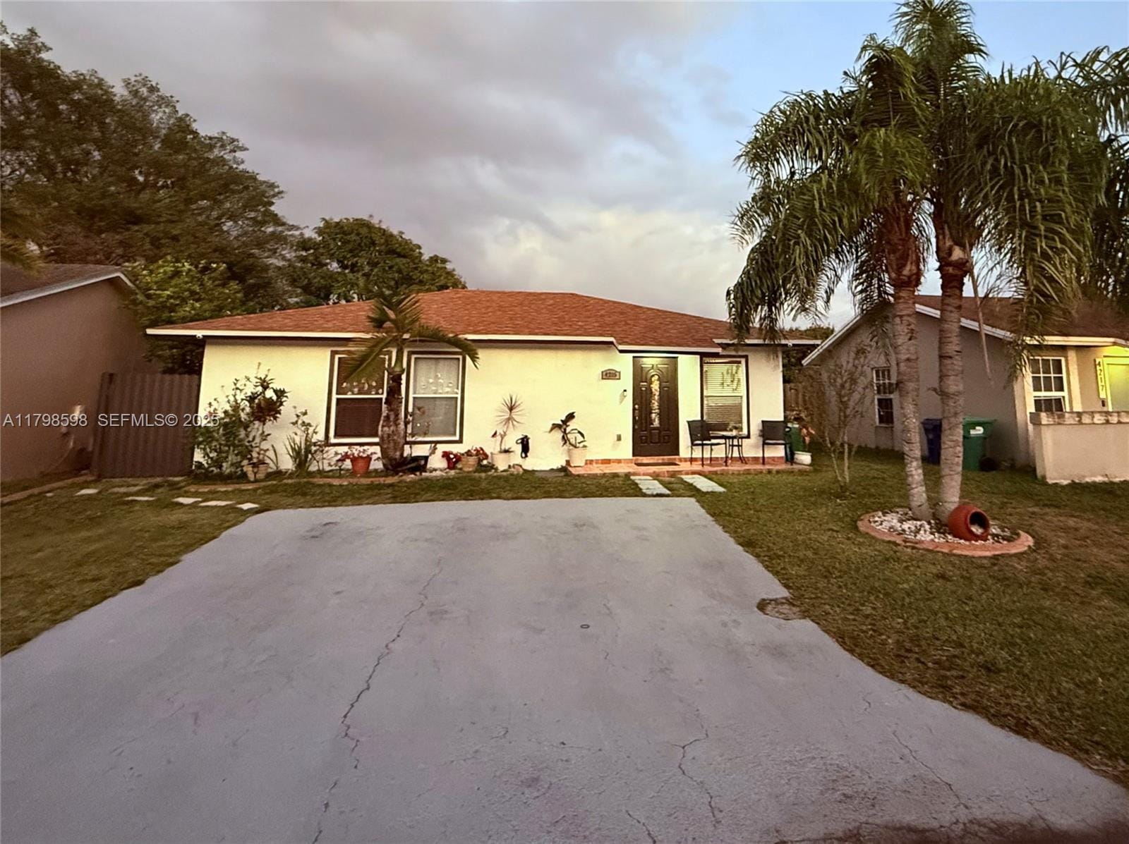4215 SW 138th Court, Miami, FL 33175 photo 2