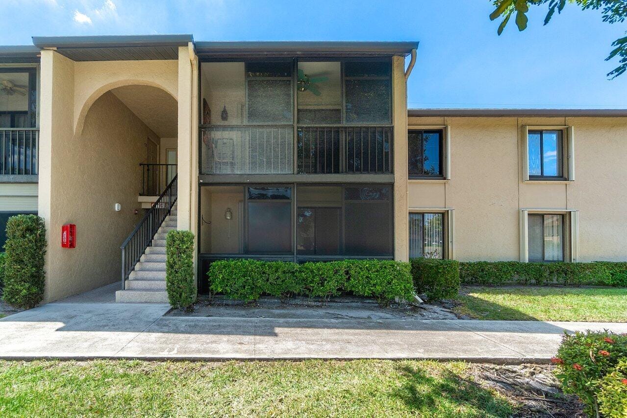 723 Sunny Pine Way B1, Greenacres, FL 33415 photo 2