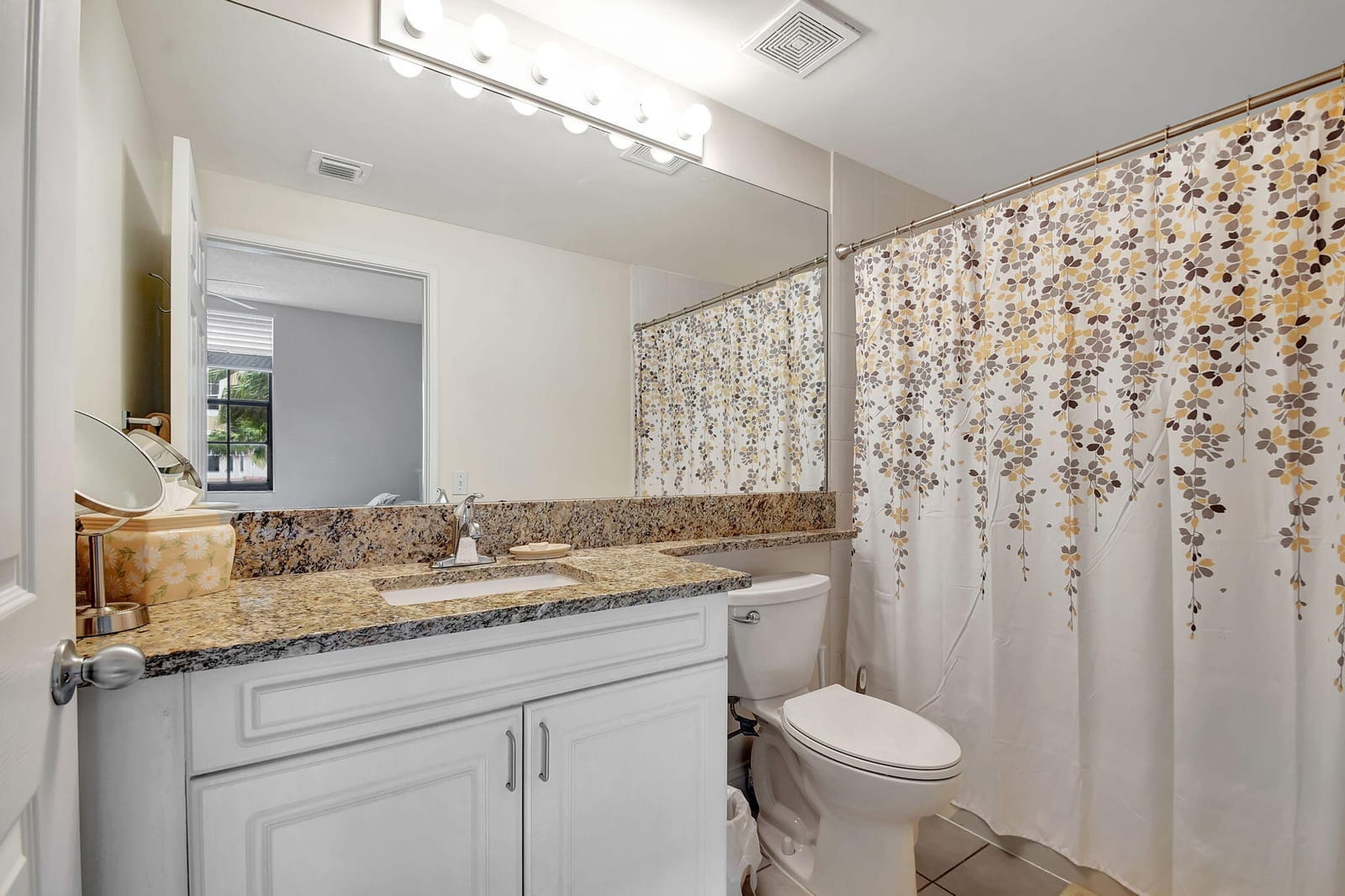 630 S Sapodilla Avenue 216, West Palm Beach, FL 33401 photo 17