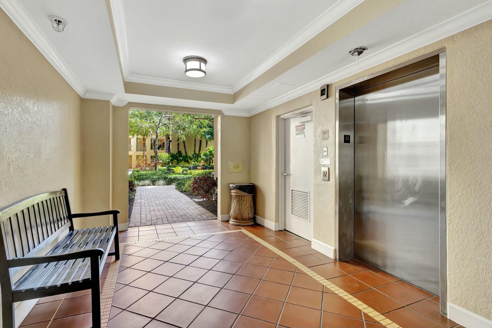 630 S Sapodilla Avenue 216, West Palm Beach, FL 33401 photo 22