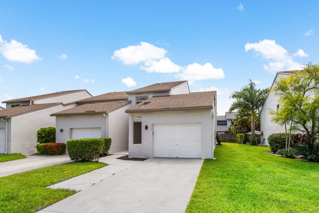 6734 Canary Palm Circle, sold in Canary Palm Club, Boca Raton, FL