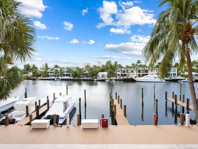 25 Hendricks Isle 203, sold in Aria At Las Olas Condo, Fort Lauderdale, FL
