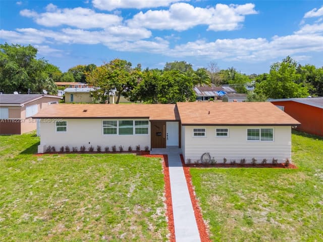 18641 NW 11th Road, Miami Gardens, FL 33169