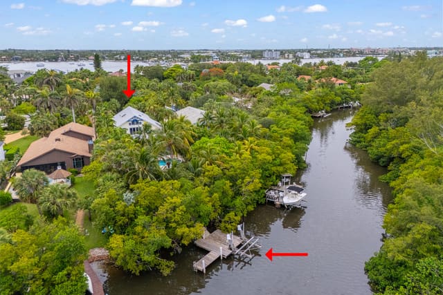 216 SE Atlantic Drive, sold in Hypoluxo Island Add, Lantana, FL
