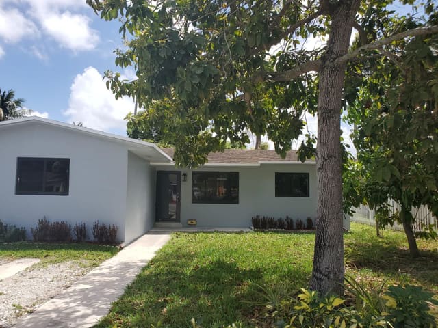 440 NE 174th Street, sold in Seaboard Park, North Miami Beach, FL