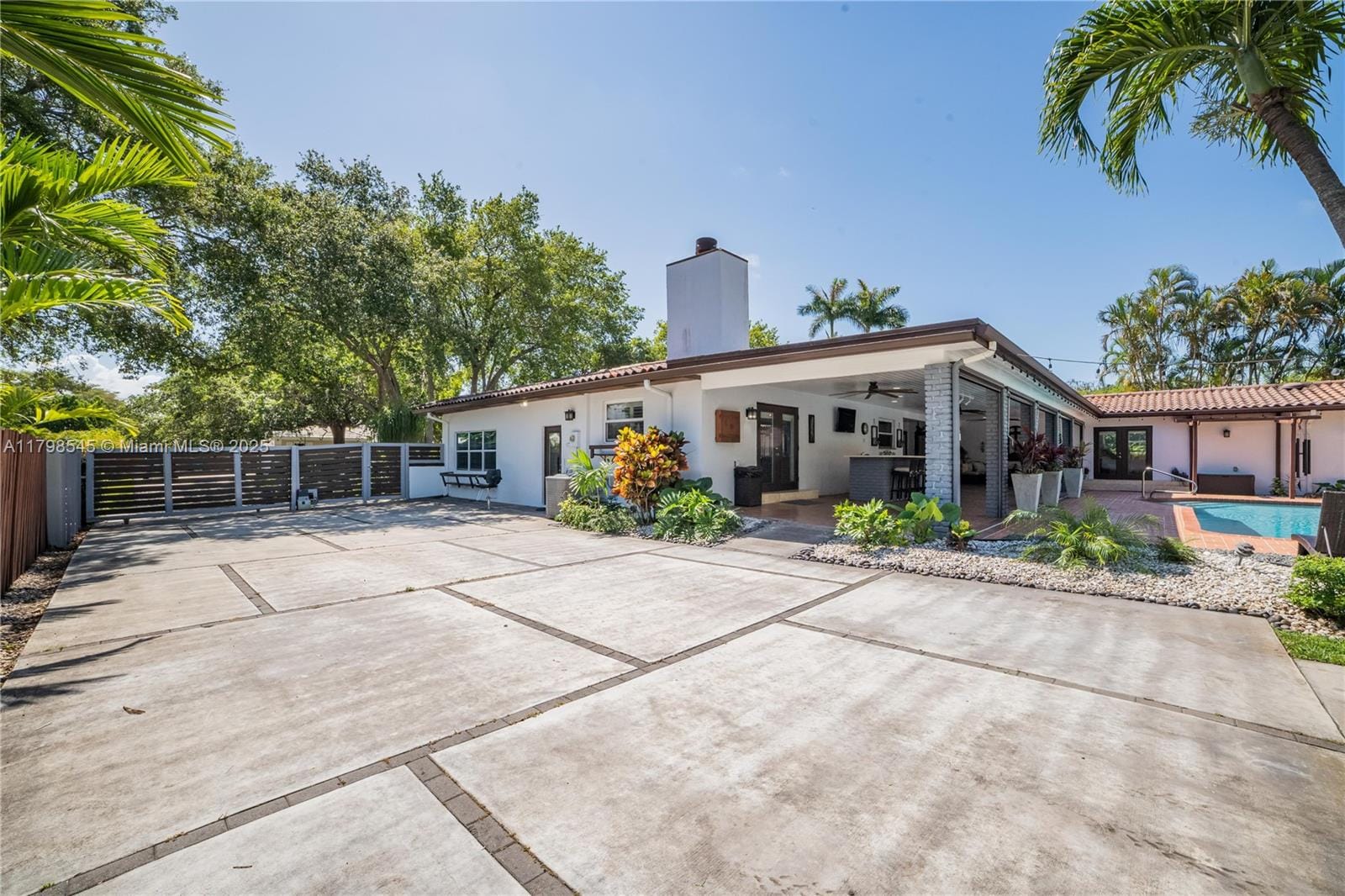 17514 SW 82nd Court, Palmetto Bay, FL 33157 photo 4