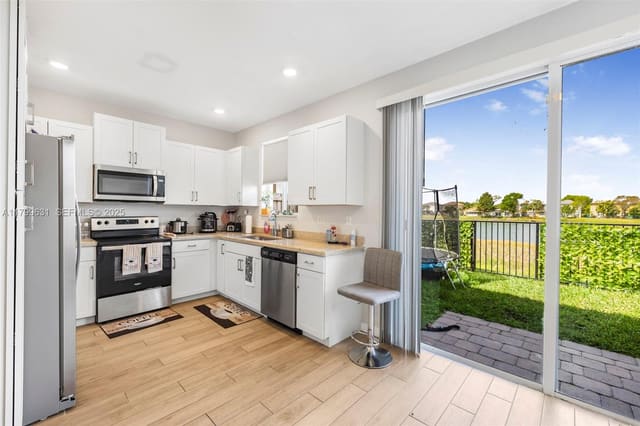 1176 SE 23rd Avenue, sold in Towns At Seascape, Homestead, FL