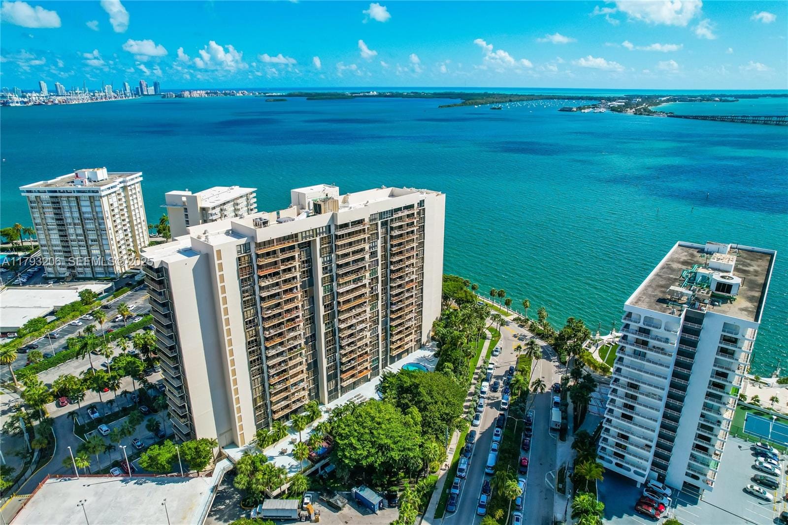 1450 Brickell Bay Drive 411, Miami, FL 33131 photo 2
