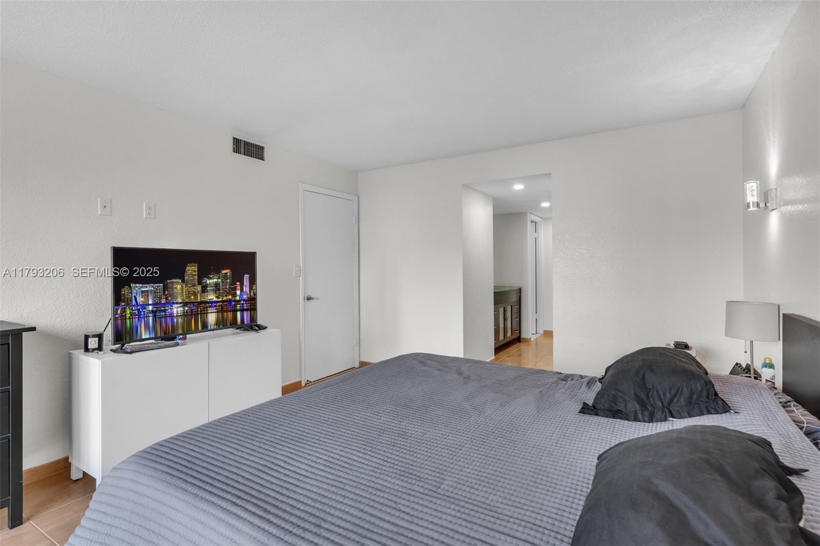 1450 Brickell Bay Drive 411, Miami, FL 33131 photo 13