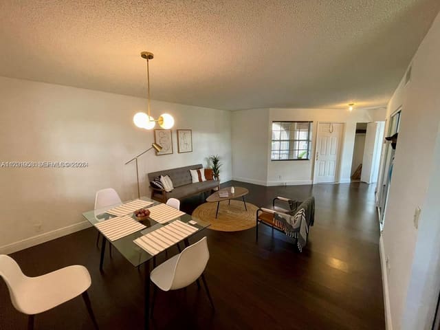 333 SW 86th Avenue 201, sold in Windmill Lakes, Pembroke Pines, FL