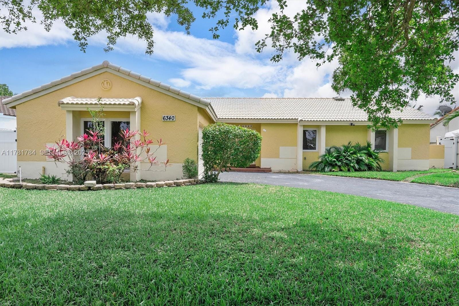 6340 NW 198th Terrace, Hialeah, FL 33015