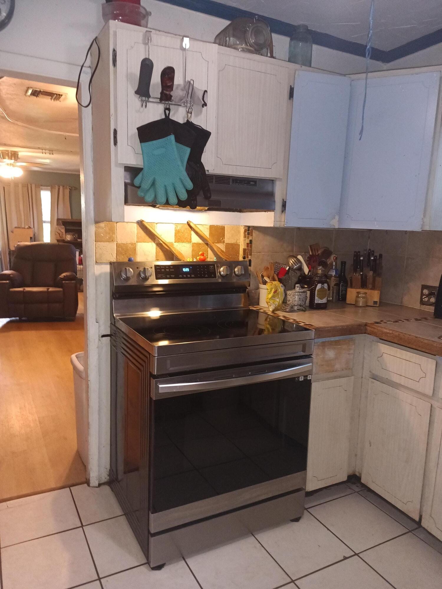 326 S J Street — photo 5