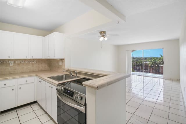 5199 NW 7th Street 603E, Miami, FL 33126