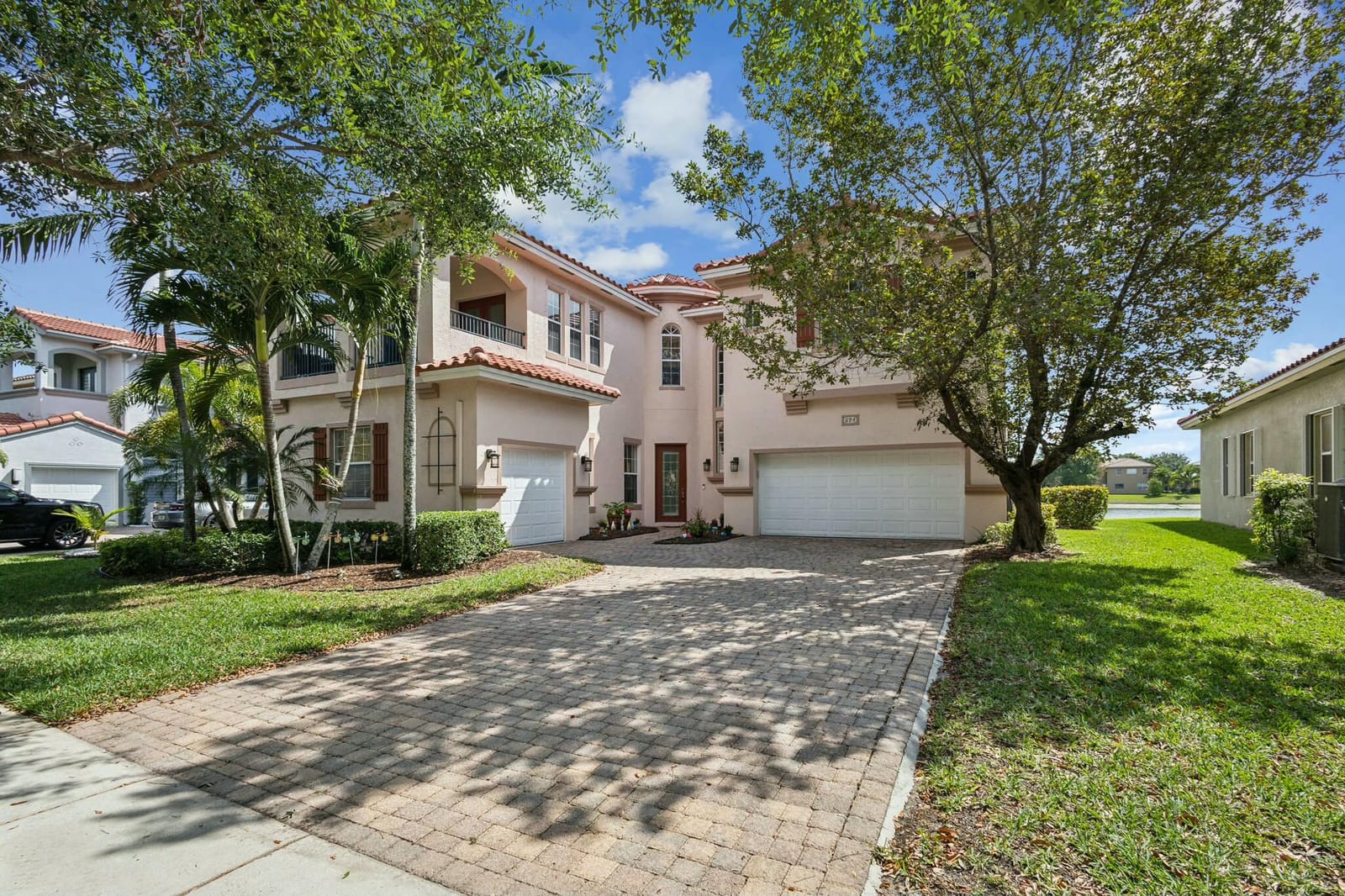 694 Cresta Circle, West Palm Beach, FL 33413 photo 2