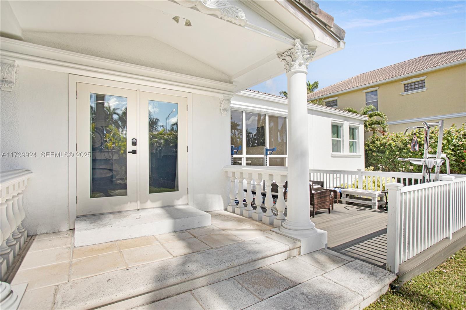 923 Hollywood Boulevard, Hollywood, FL 33019