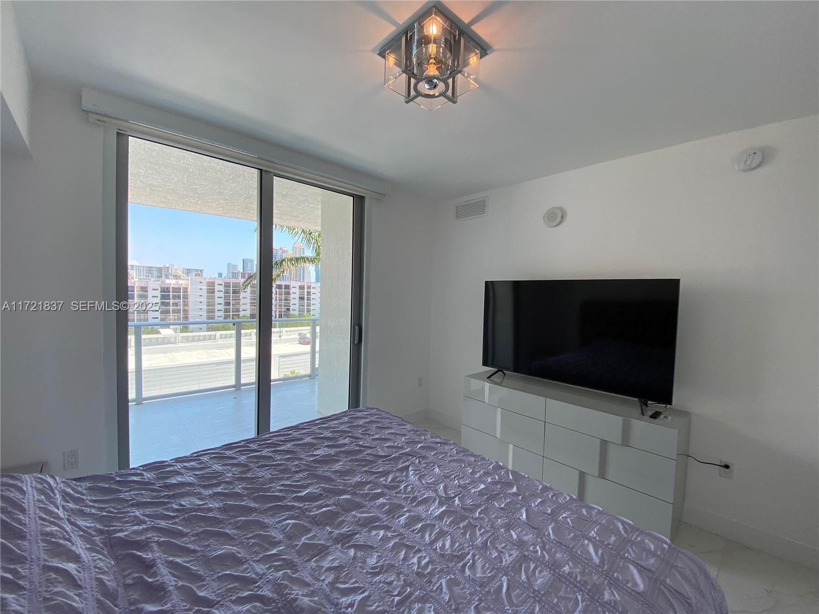 300 Sunny Isles Boulevard 4-703, Sunny Isles Beach, FL 33160 photo 14