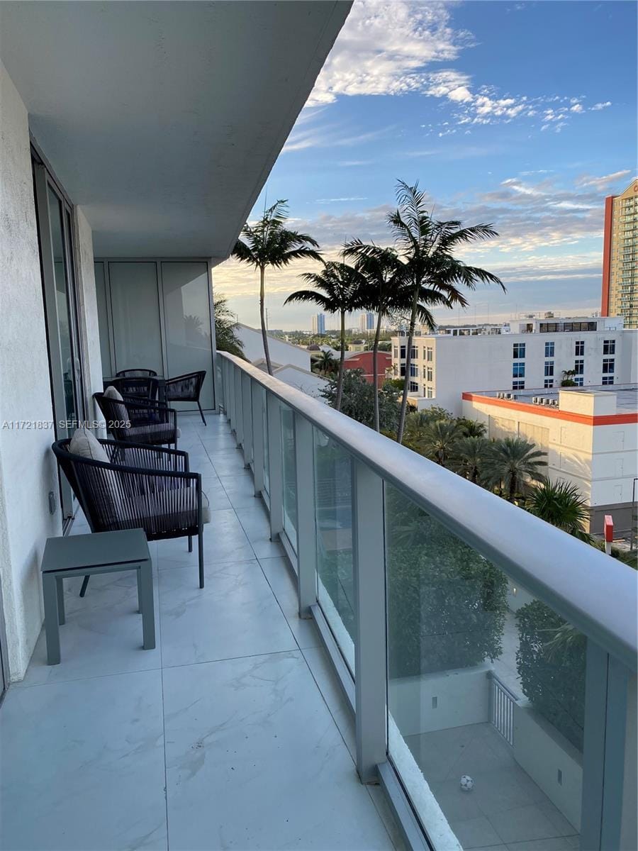 300 Sunny Isles Boulevard 4-703, Sunny Isles Beach, FL 33160 photo 18