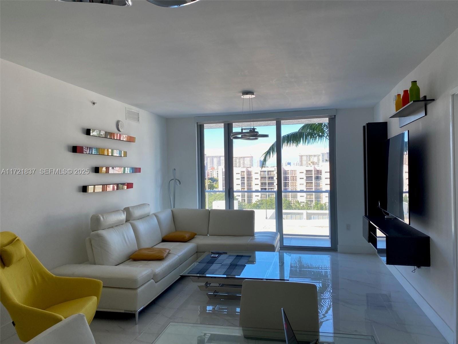 300 Sunny Isles Boulevard 4-703, Sunny Isles Beach, FL 33160 photo 3