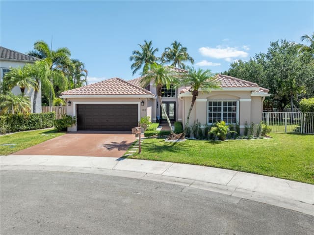102 Cameron Court, Weston, FL 33326
