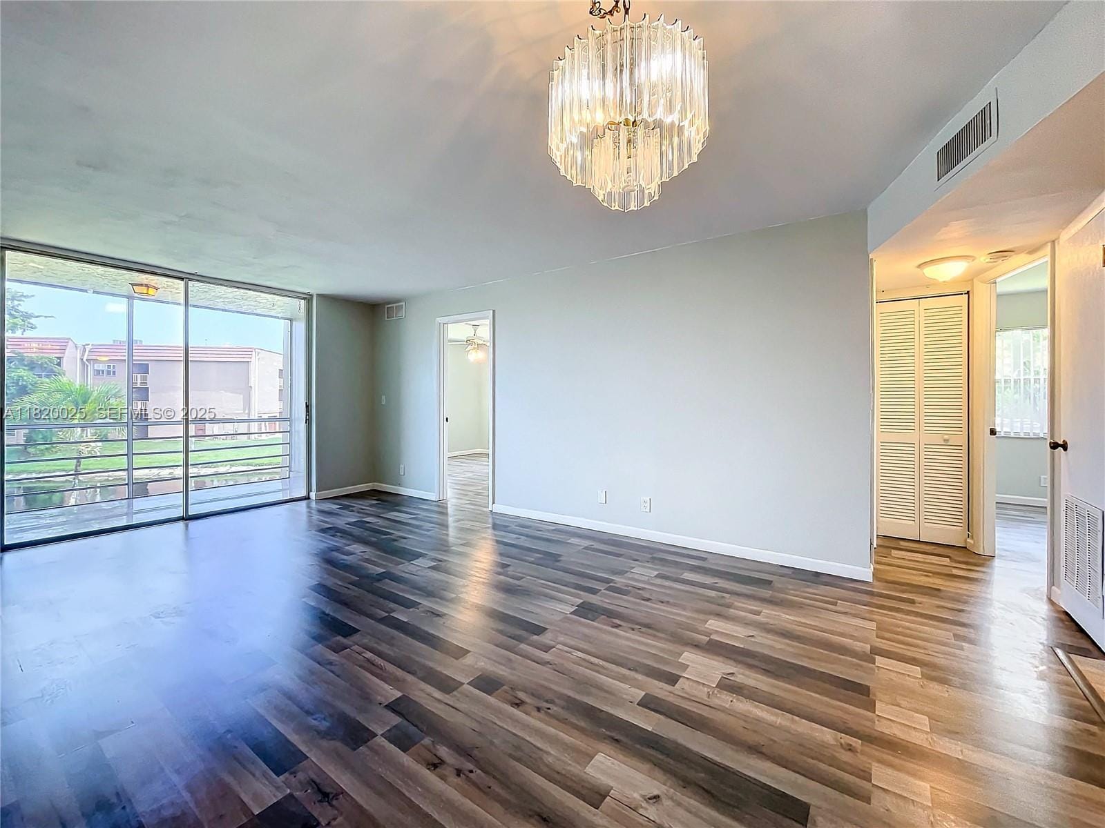 9850 Sunrise Lakes Boulevard 212, Sunrise, FL 33322