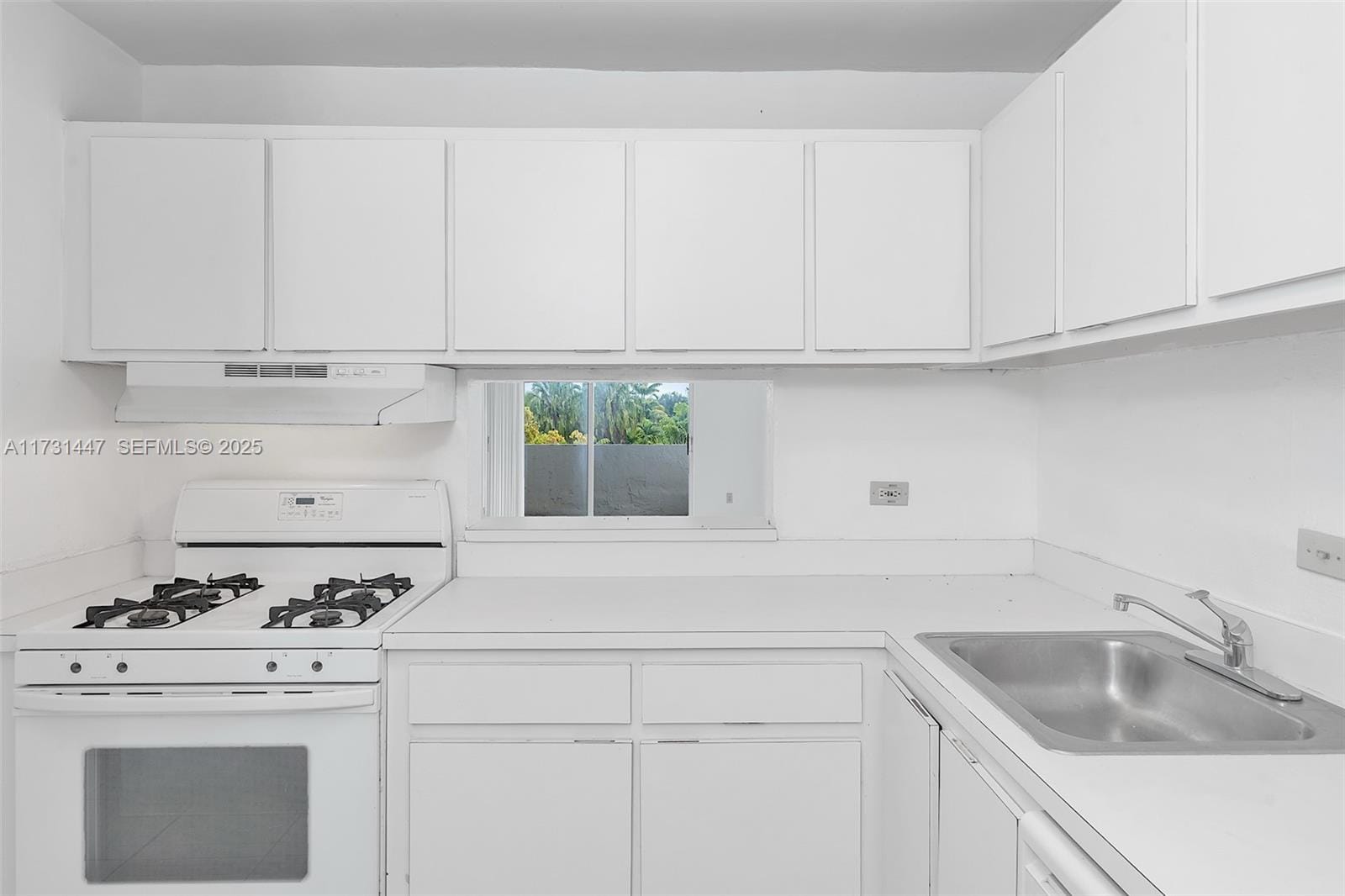 6884 N Kendall Drive C404 — photo 5