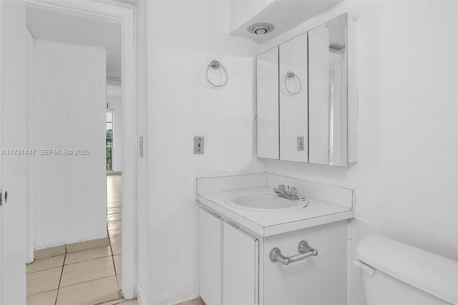 6884 N Kendall Drive C404 — photo 10