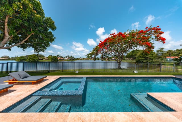 2407 SW 23rd Cranbrook Drive, Boynton Beach, FL 33436