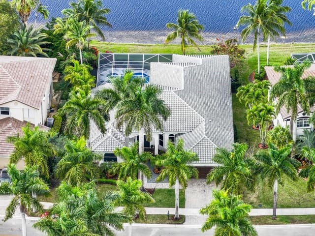 884 Marina Drive, sold in Savanna, Weston, FL