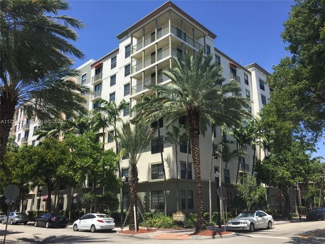 1919 Van Buren Street 104A, Regent Park, Hollywood, FL