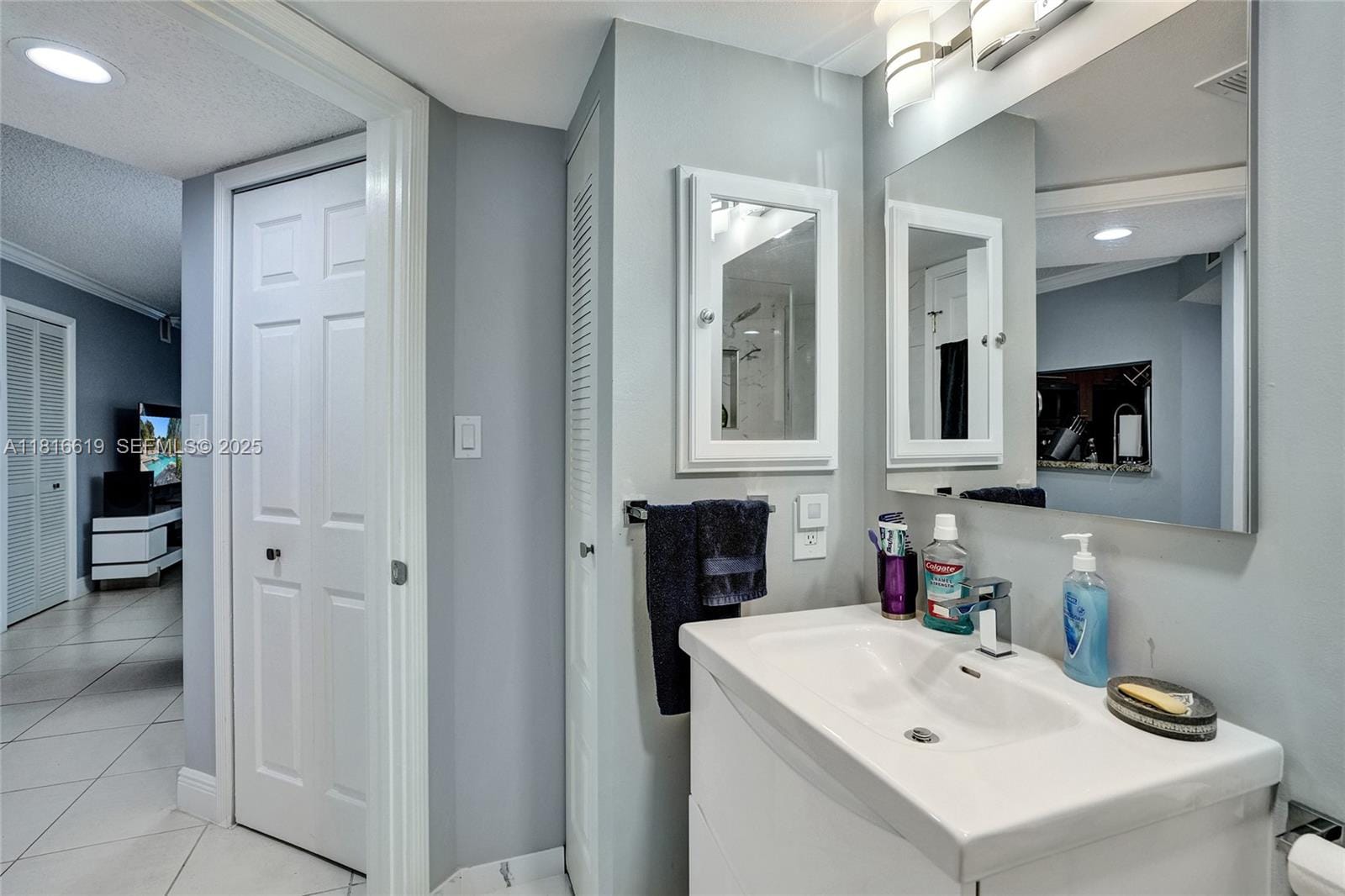 14001 SW 91st Terrace 14001, Miami, FL 33186 photo 25