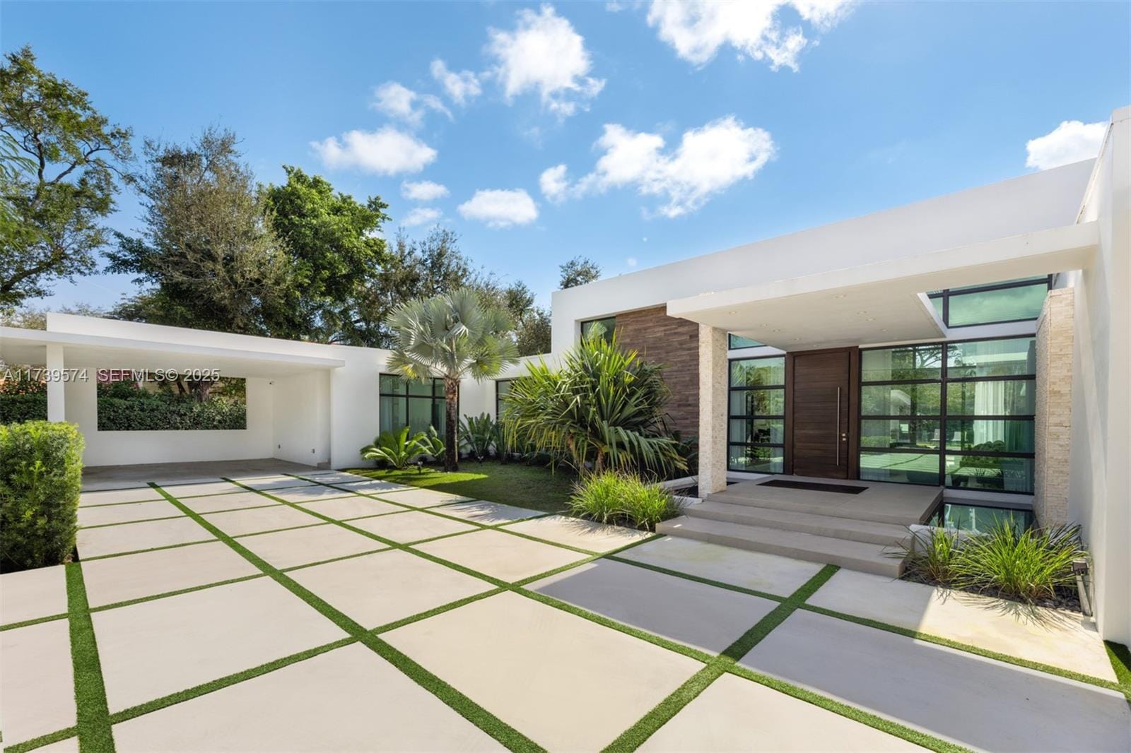 6830 SW 104th Street, Pinecrest, FL 33156 photo 2