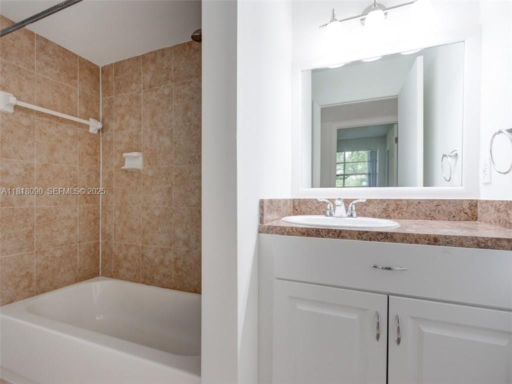 1235 SW 46th Avenue 707 — photo 9